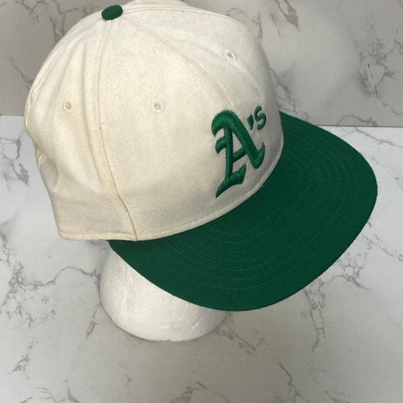 Vintage OAKLAND ATHLETICS Fitted BASEBALL CAP-ROMAN-COOPERSTOWN Size 7 1/4 - Picture 2 of 9